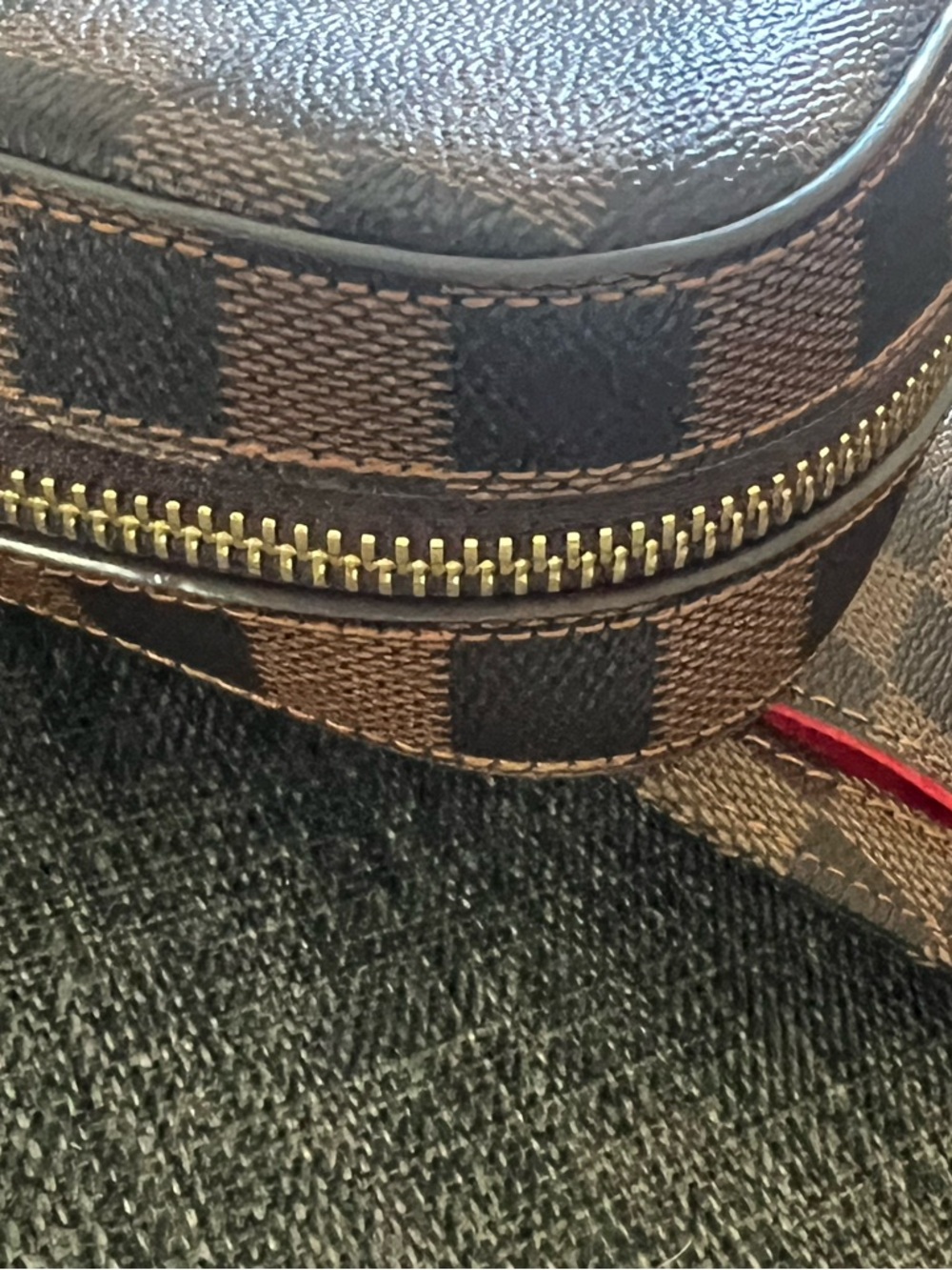 UNISEX Sling Crossbody Bag - Picture 5 of 15